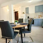 Central Apartments Apartament