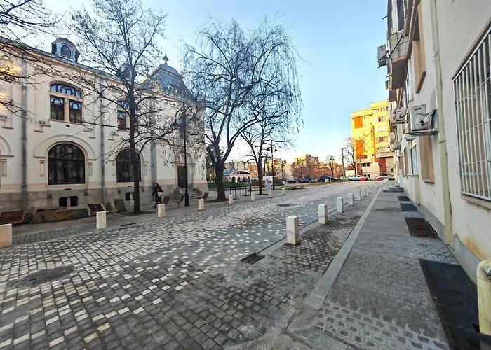 Central Apartments *