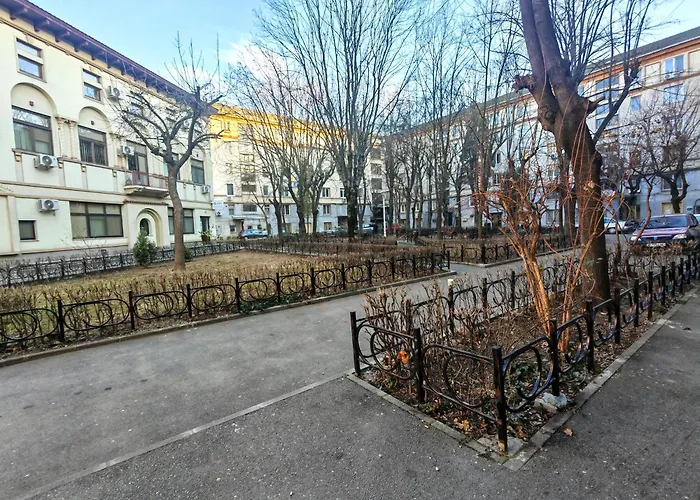 아파트 Central Apartments *